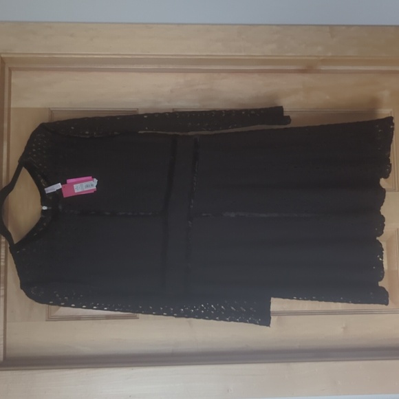 Xhilaration Dresses & Skirts - Xhilaration black dress with velvet detail